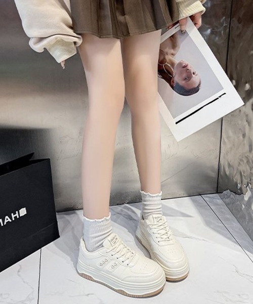 Miniministore(ミニミニストア)の「厚底スニーカー ローカット 美脚シューズ(スニーカー・レディース・オフホワイト・22.5cm/23.0cm/23.5cm/24.0cm/24.5cm)」の7枚目の写真