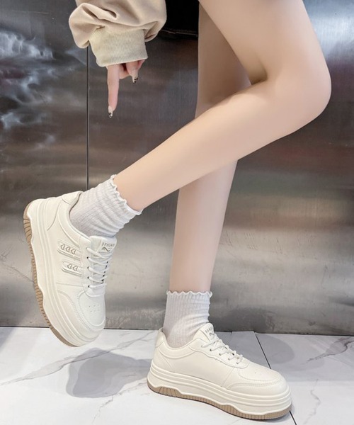 Miniministore(ミニミニストア)の「厚底スニーカー ローカット 美脚シューズ(スニーカー・レディース・オフホワイト・22.5cm/23.0cm/23.5cm/24.0cm/24.5cm)」の8枚目の写真