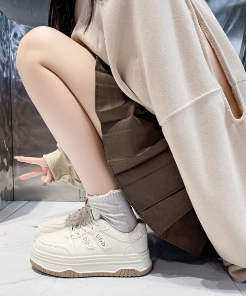 Miniministore(ミニミニストア)の「厚底スニーカー ローカット 美脚シューズ(スニーカー・レディース・オフホワイト・22.5cm/23.0cm/23.5cm/24.0cm/24.5cm)」の9枚目の写真