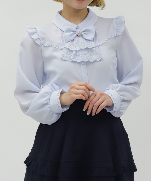 axes femme POETIQUE（アクシーズファムポエティック）の「リボンジャボ付きブラウス（シャツ/ブラウス・レディース・サックスブルー/ブラック/ホワイト・MEDIUM）」の3枚目の写真