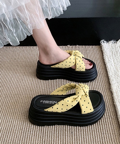 Miniministore(ミニミニストア)の「ドット柄リボン厚底サンダルレディース美脚(サンダル・レディース・ブラック/アイボリー/ピンク/ホワイト/イエロー・23.5cm/22.5cm/24.0cm/23.0cm/24.5cm)」の4枚目の写真