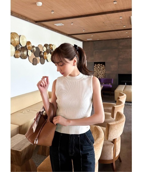 LUDICRUM(ルーディクルム)の「LD sleeveless knit top(ニット/セーター・レディース・グレー系/ネイビー系/ホワイト系・FREE)」の4枚目の写真