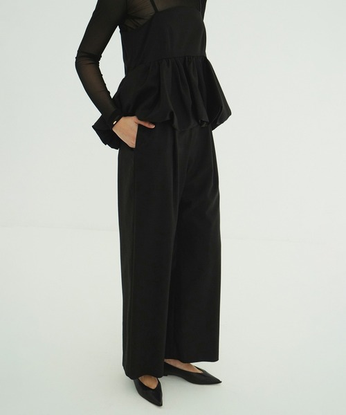 CLANE（クラネ）の「PEPLUM LAYERED ALL IN ONE（つなぎ/オールインワン・レディース・アイボリー/ブラック・0/1/2）」の5枚目の写真