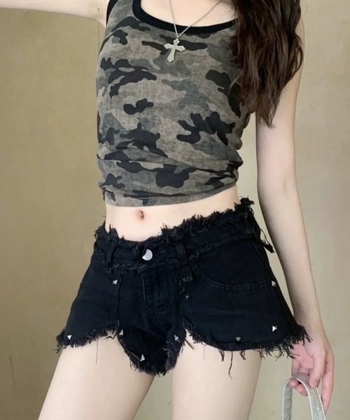 lilful(リルフル)の「フリンジデザイン スタッズ デニムショートパンツ(デニムパンツ・レディース・ブラック・S/M)」の13枚目の写真