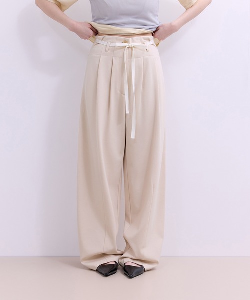 ADAM ET ROPE'（アダムエロペ）の「【WEB限定】ハイウエストカーブパンツ（その他パンツ・レディース・オフホワイト/ブラック/キャメル・34/36/38）」の15枚目の写真