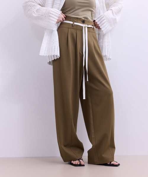 ADAM ET ROPE'（アダムエロペ）の「【WEB限定】ハイウエストカーブパンツ（その他パンツ・レディース・オフホワイト/ブラック/キャメル・34/36/38）」の18枚目の写真