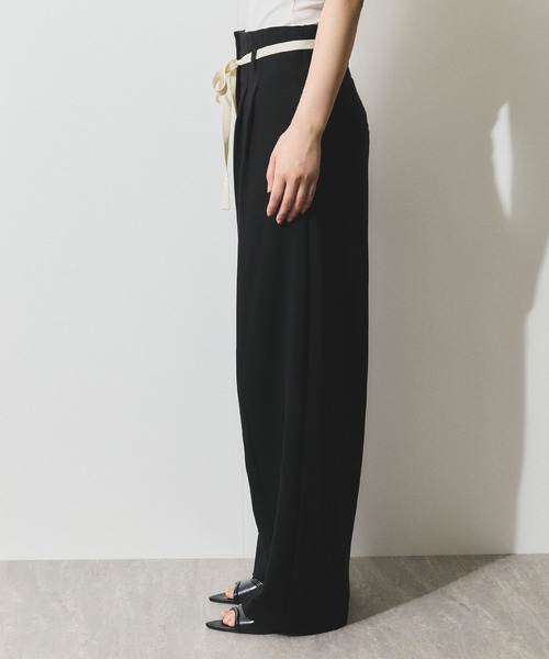 ADAM ET ROPE'（アダムエロペ）の「【WEB限定】ハイウエストカーブパンツ（その他パンツ・レディース・オフホワイト/ブラック/キャメル・34/36/38）」の21枚目の写真