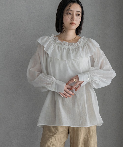 A part by(アパートバイ)の「オフショルブラウス(シャツ/ブラウス・レディース・ブラック/オフホワイト/ライトグリーン・FREE)」の2枚目の写真