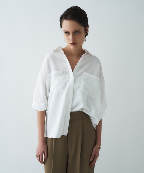 cloenc（クロエンス）の「【手洗い可】サテンスキッパーシャツ（シャツ/ブラウス・レディース・ライトイエロー系/ホワイト/ネイビー/ライトベージュ・02/01）」の7枚目の写真