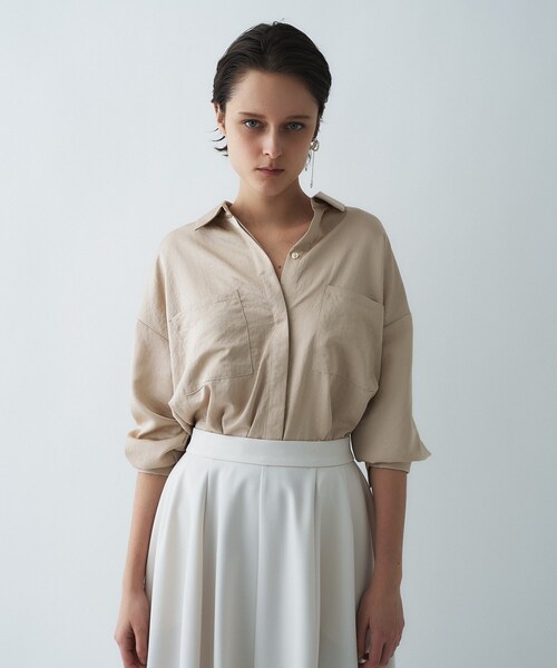 cloenc（クロエンス）の「【手洗い可】サテンスキッパーシャツ（シャツ/ブラウス・レディース・ライトイエロー系/ホワイト/ネイビー/ライトベージュ・02/01）」の13枚目の写真