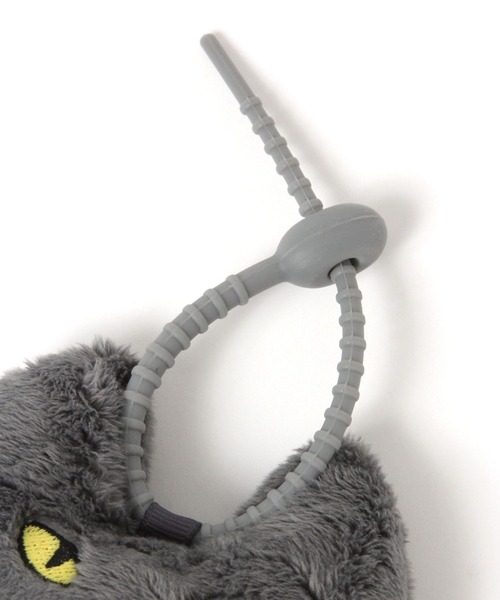 studio CLIP（スタディオクリップ）の「ネコ顔チャーム（ピアス（両耳用）・レディース・ホワイト/グレー/ブラウン・FREE）」の6枚目の写真