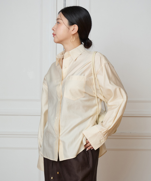 IENA LA BOUCLE（イエナラブークル）の「IENA LA BOUCLE コットンサテンシャツ（シャツ/ブラウス・レディース・ベージュ/ブラウン/アイボリー・FREE）」の6枚目の写真