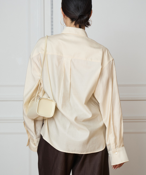 IENA LA BOUCLE（イエナラブークル）の「IENA LA BOUCLE コットンサテンシャツ（シャツ/ブラウス・レディース・ベージュ/ブラウン/アイボリー・FREE）」の8枚目の写真