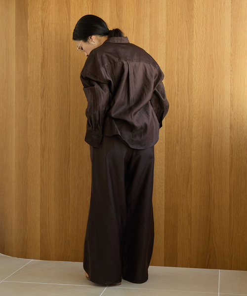 IENA LA BOUCLE（イエナラブークル）の「IENA LA BOUCLE コットンサテンシャツ（シャツ/ブラウス・レディース・ベージュ/ブラウン/アイボリー・FREE）」の21枚目の写真