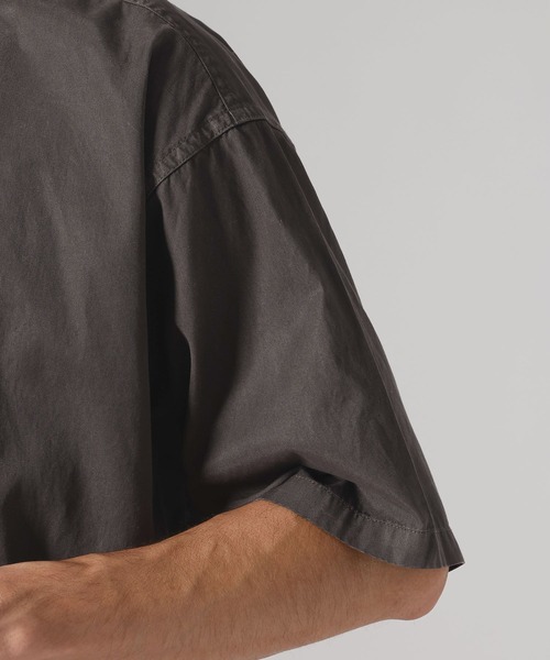 BAYFLOW（ベイフロー）の「ワンポイントレギュラーカラーシャツ（シャツ/ブラウス・メンズ・その他1/ピンク/チャコール・MEDIUM/LARGE）」の5枚目の写真