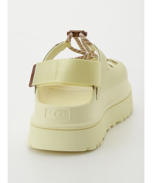 UGG（アグ）の「【UGG for emmi】GOLDENGLOW TOGGLE（サンダル・レディース・イエロー・26/25/24/23/22）」の9枚目の写真