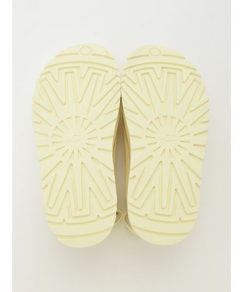 UGG（アグ）の「【UGG for emmi】GOLDENGLOW TOGGLE（サンダル・レディース・イエロー・26/25/24/23/22）」の13枚目の写真