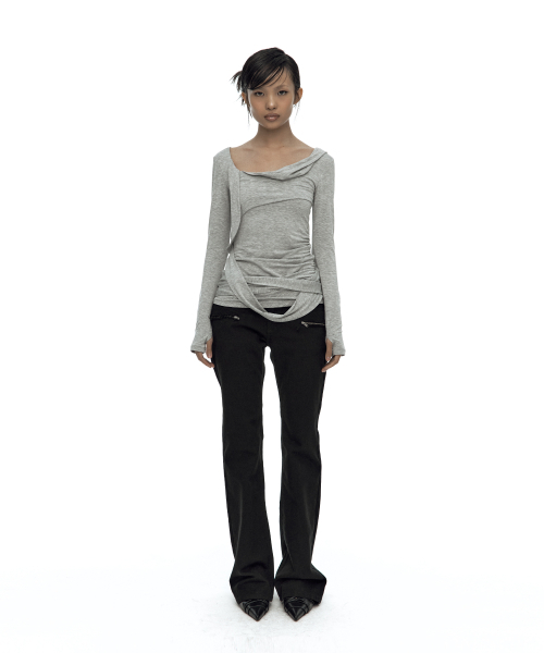 KASHIKO(カシコ)の「Drape Asymmetric Long Sleeve Gray(Tシャツ/カットソー・レディース・その他・FREE)」の14枚目の写真