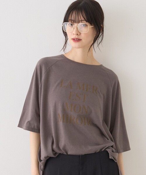 Rouge vif Anna(ルージュヴィフアンナ)の「【追加】シアーロゴオーバーサイズTシャツ/夏服/前後差/サイドスリット(Tシャツ/カットソー・レディース・チャコールグレー/ホワイト・フリー)」の2枚目の写真