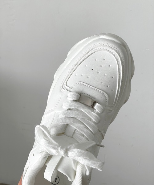Shoes in Closet（シューズインクローゼット）の「+8.5㎝ 軽量 厚底 レースアップ デザインソールスニーカー 5878（スニーカー・レディース・ブラック/ホワイト・S/L/M/LL）」の21枚目の写真
