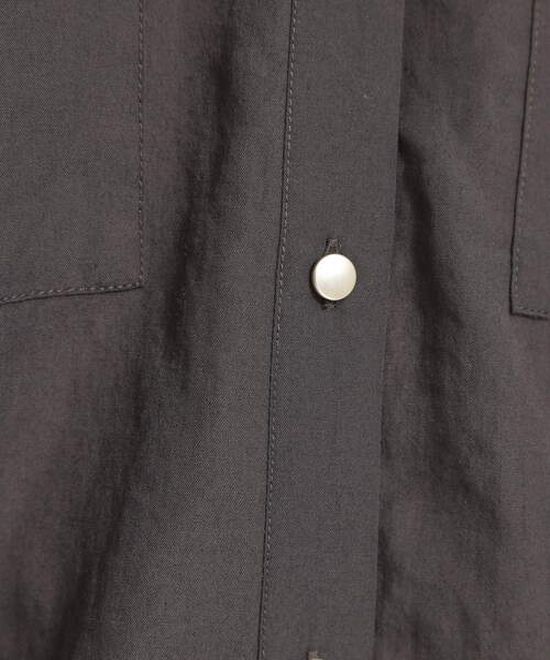 THE SHOP TK （ザ ショップ ティーケー ）の「【M-XL/羽織でも決まる】Wポケット金ボタン 5分袖シャツ（シャツ/ブラウス・レディース・スミクロ/グリーン系/アイボリー/イエロー系その他・14/13/12）」の16枚目の写真