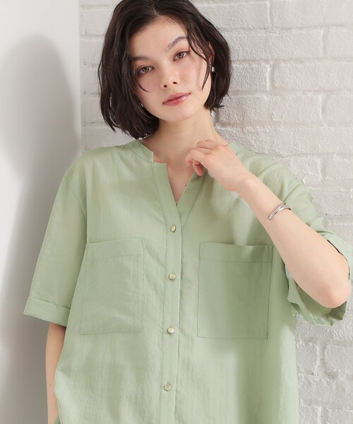 THE SHOP TK （ザ ショップ ティーケー ）の「【M-XL/羽織でも決まる】Wポケット金ボタン 5分袖シャツ（シャツ/ブラウス・レディース・スミクロ/グリーン系/アイボリー/イエロー系その他・14/13/12）」の21枚目の写真