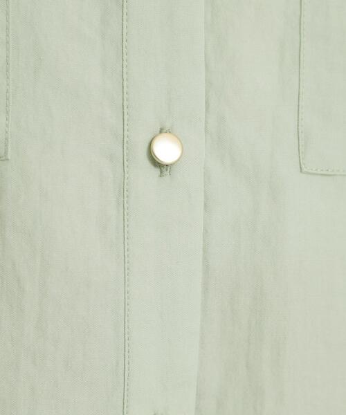 THE SHOP TK (ザ ショップ ティーケー )の「【M-XL/刻みネックですっきり見え】Wポケット金ボタン 5分袖シャツ(シャツ/ブラウス・レディース・スミクロ/グリーン系/アイボリー/イエロー系その他・14/13/12)」の19枚目の写真