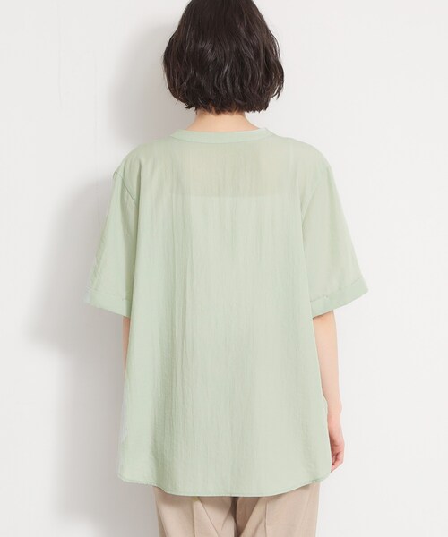 THE SHOP TK (ザ ショップ ティーケー )の「【M-XL/刻みネックですっきり見え】Wポケット金ボタン 5分袖シャツ(シャツ/ブラウス・レディース・スミクロ/グリーン系/アイボリー/イエロー系その他・14/13/12)」の14枚目の写真