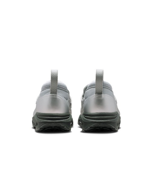 NIKE(ナイキ)の「NIKE Air Max Phenomena(ナイキ エア マックス フェノメナ)(スニーカー・レディース・シルバー系・23cm/23.5cm/24cm/24.5cm/25cm)」の8枚目の写真