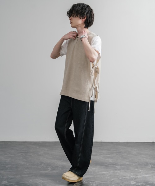 Audience(オーディエンス)の「Upscape Audience 日本製/国産Reflax TECH リネンライクキャンバス キーネックプルオーバーエプロンベスト AUD7394(ベスト・メンズ・モカ/グレイッシュベージュ/ブラック・L/M)」の19枚目の写真
