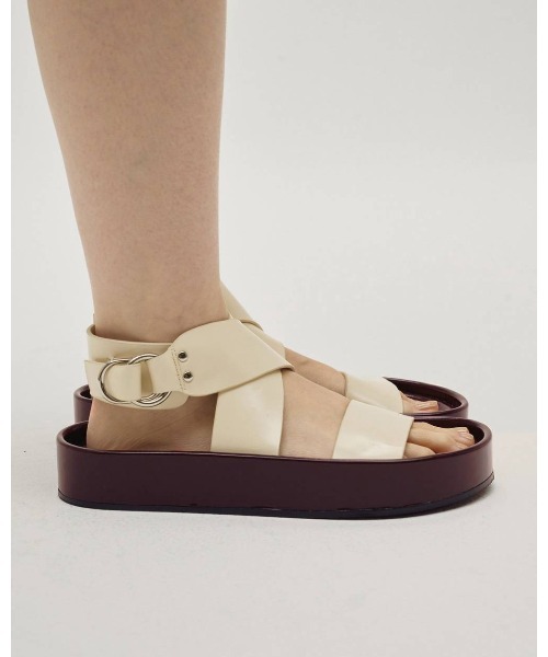 TODAYFUL(トゥデイフル)の「TODAYFUL Chunky Belt Sandals(その他シューズ・レディース・オフホワイト・37)」の5枚目の写真