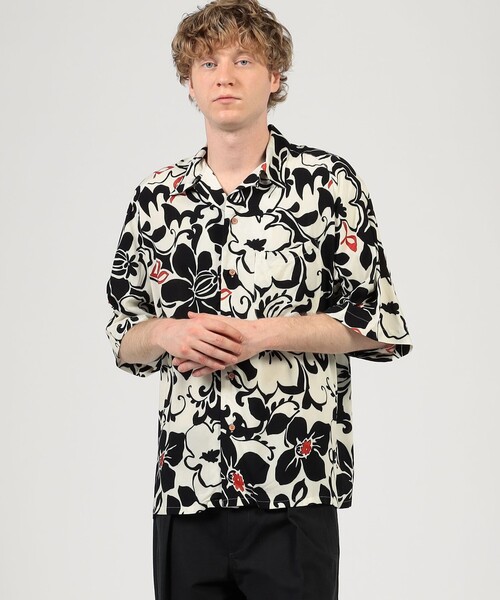 m's braque(エムズブラック)の「【別注】m's braque ポリエステル オープンカラー ハーフスリーブシャツ(シャツ/ブラウス・メンズ・ブラック系その他・38/36)」の2枚目の写真