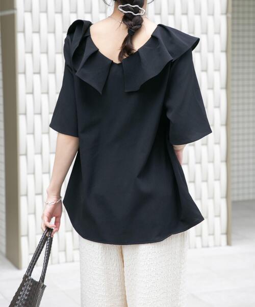 ITEMS URBANRESEARCH（アイテムズ アーバンリサーチ）の「フリルカラーブラウス（シャツ/ブラウス・レディース・ブラック/ライトグレー/ブラウン・FREE）」の4枚目の写真