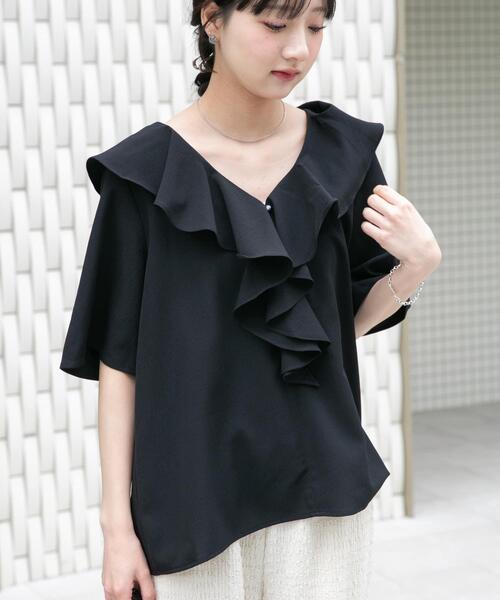 ITEMS URBANRESEARCH（アイテムズ アーバンリサーチ）の「フリルカラーブラウス（シャツ/ブラウス・レディース・ブラック/ライトグレー/ブラウン・FREE）」の5枚目の写真