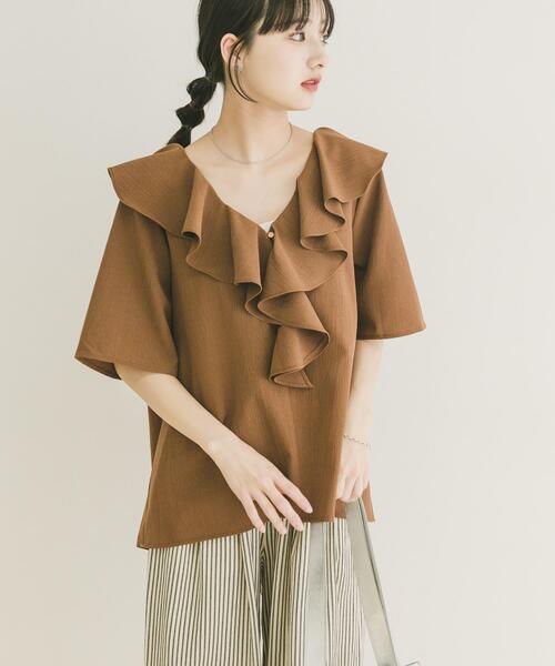 ITEMS URBANRESEARCH（アイテムズ アーバンリサーチ）の「フリルカラーブラウス（シャツ/ブラウス・レディース・ブラック/ライトグレー/ブラウン・FREE）」の21枚目の写真