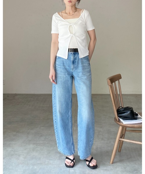 She's Closet(シーズクローゼット)の「フロントオープン クロス ツイストデザイン 半袖 リブTシャツ(Tシャツ/カットソー・レディース・ホワイト/グレー/ブラック・FREE)」の8枚目の写真