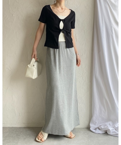 She's Closet(シーズクローゼット)の「フロントオープン クロス ツイストデザイン 半袖 リブTシャツ(Tシャツ/カットソー・レディース・ホワイト/グレー/ブラック・FREE)」の17枚目の写真