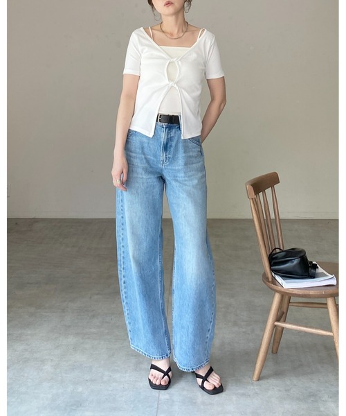 She's Closet(シーズクローゼット)の「フロントオープン クロス ツイストデザイン 半袖 リブTシャツ(Tシャツ/カットソー・レディース・ホワイト/グレー/ブラック・FREE)」の20枚目の写真