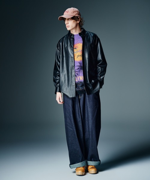 glamb(グラム)の「Synth Leather Button Down Shirt / シンセレザーボタンダウンシャツ(シャツ/ブラウス・メンズ・ブラック/ワイン・S/M/L)」の8枚目の写真
