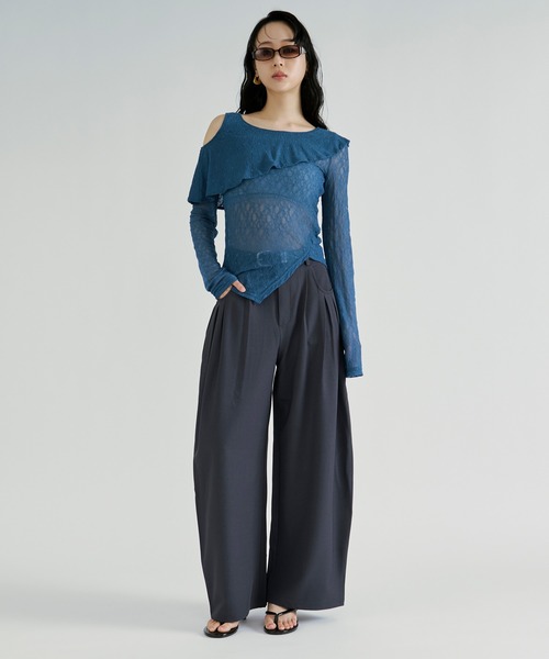 Ezick（エジック）の「Flower cutout lace tops/アシメフリルカットアウトトップス（Tシャツ/カットソー・レディース・ブルー/ブラック・FREE）」の10枚目の写真