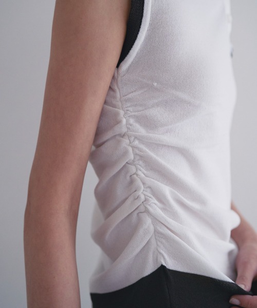 SOEMIN(ソミン)の「Layered sleeveless knit/レイヤードノースリーブポロニット(ニット/セーター・レディース・ネイビー/ホワイト/ブラック・FREE)」の16枚目の写真