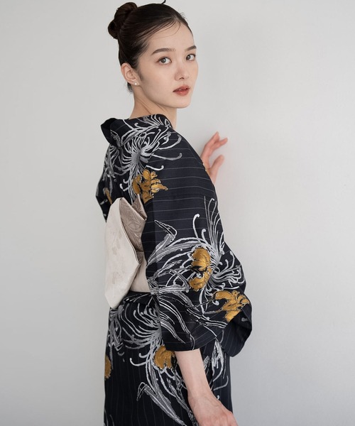 utatane（ウタタネ）の「2026新作［utatane×Acka.］浴衣4set 菖蒲と糸菊 white・navy（浴衣・レディース・ホワイト/ネイビー・FREE）」の2枚目の写真