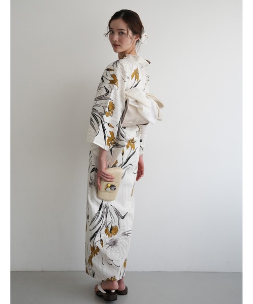 utatane（ウタタネ）の「2026新作［utatane×Acka.］浴衣4set 菖蒲と糸菊 white・navy（浴衣・レディース・ホワイト/ネイビー・FREE）」の10枚目の写真
