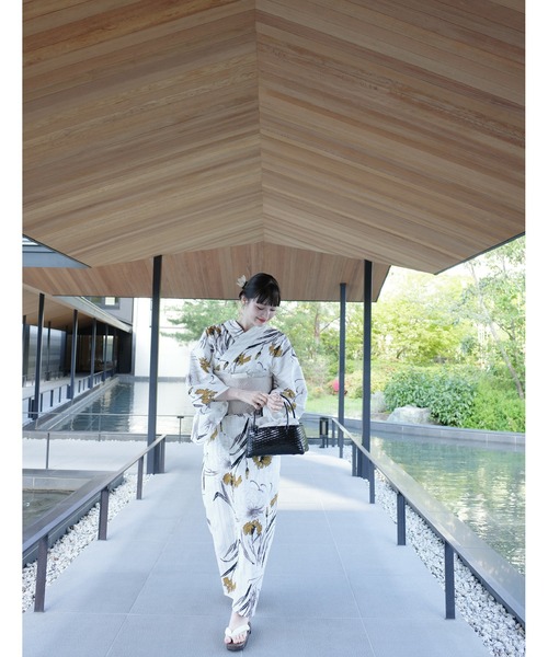 utatane（ウタタネ）の「2026新作［utatane×Acka.］浴衣4set 菖蒲と糸菊 white・navy（浴衣・レディース・ホワイト/ネイビー・FREE）」の4枚目の写真