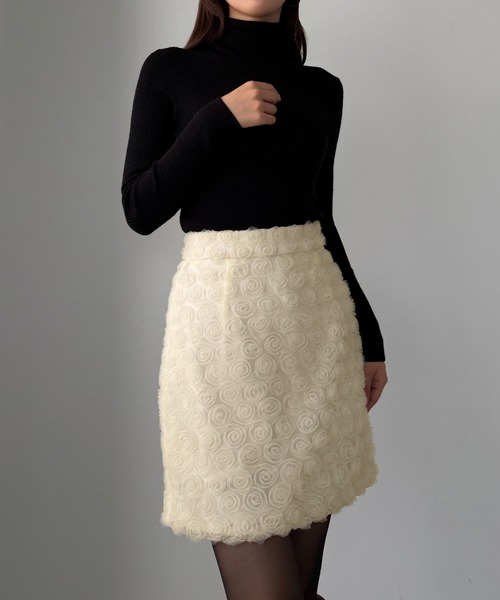Louere（ルエレ）の「フラワーチュールミニスカート（インパン付き）（スカート・レディース・ブラック/アイボリー・X-LARGE/LARGE/MEDIUM/SMALL）」の9枚目の写真
