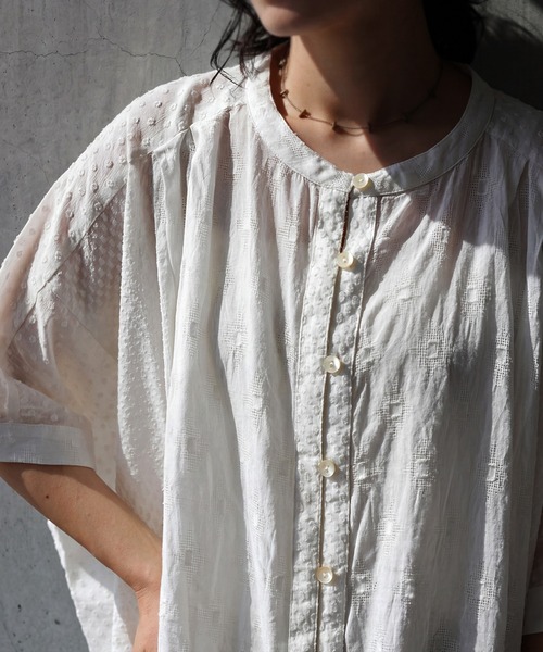 antiqua(アンティカ)の「コットン100 ドビー織り ブラウス(シャツ/ブラウス・レディース・ホワイト/ブラック・ONESIZE)」の18枚目の写真