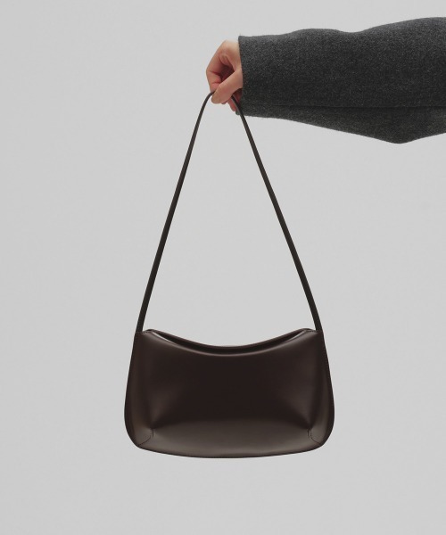 TODAYFUL（トゥデイフル）の「Sleek Leather Bag（ハンドバッグ・レディース・ブラック/ダークブラウン・FREE）」の2枚目の写真