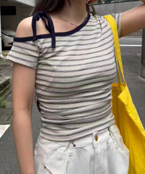 mebole(メボレ)の「ボーダー肩リボンオフショルトップス(Tシャツ/カットソー・レディース・パープル/アイボリー・FREE)」の10枚目の写真