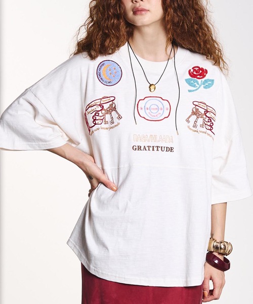 HLAADA(フラーダ)の「HLAADA for ROSEBUD/EMBROIDERY FOOTBALL TEE(Tシャツ/カットソー・レディース・マルチ/ブラック・ONE SIZE)」の1枚目の写真