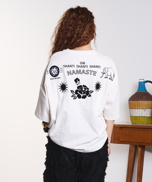 HLAADA(フラーダ)の「HLAADA for ROSEBUD/EMBROIDERY FOOTBALL TEE(Tシャツ/カットソー・レディース・マルチ/ブラック・ONE SIZE)」の16枚目の写真